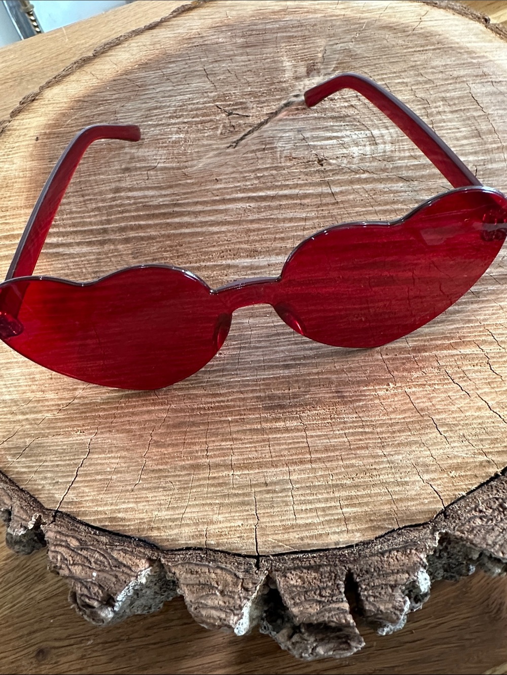Red Heart-Shaped Retro Sunglasses